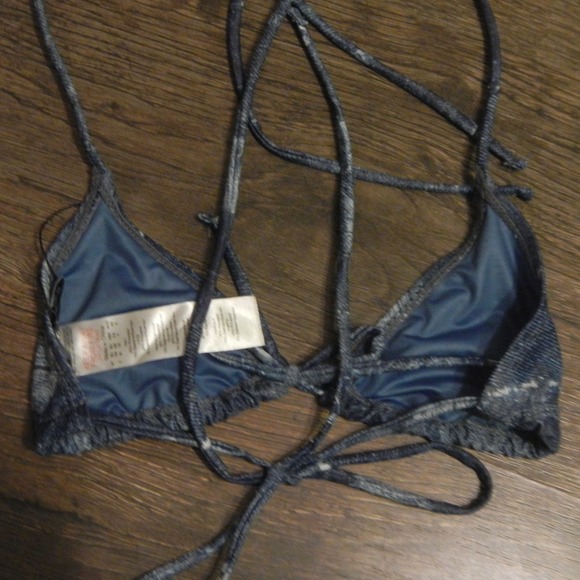 Nasty Gal Denim Print Triangle Bikini Top Swimsuit Beach‎ Summer - Picture 4 of 4